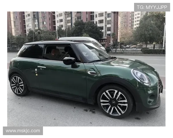 18年MINI COOPER，10万出头就能体验英伦绿，还香吗？